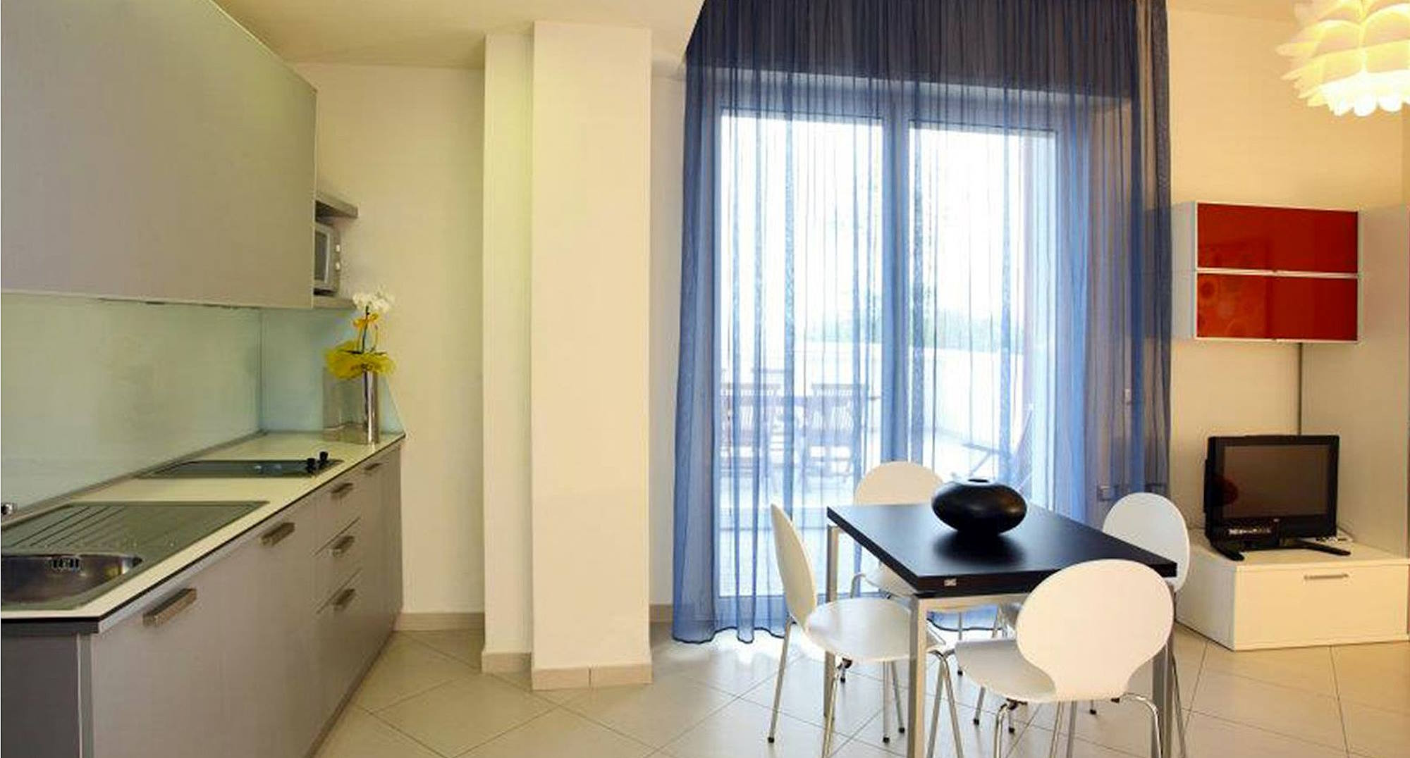 media.Club_Family_Hote_Riccione_Village_Aparthotel_appartamenti_vacanze_bilocali_servizi_hotel_soggiorno_2