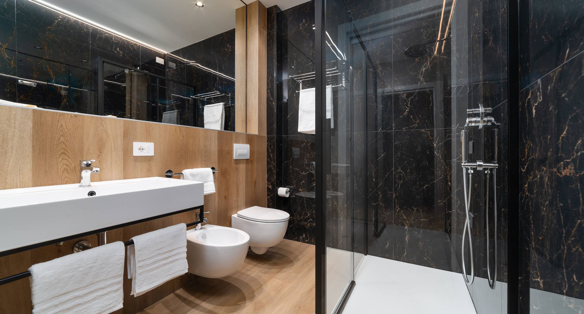 media.CFH_Village_Riccione_camere_Family_Terrazzo_bagno