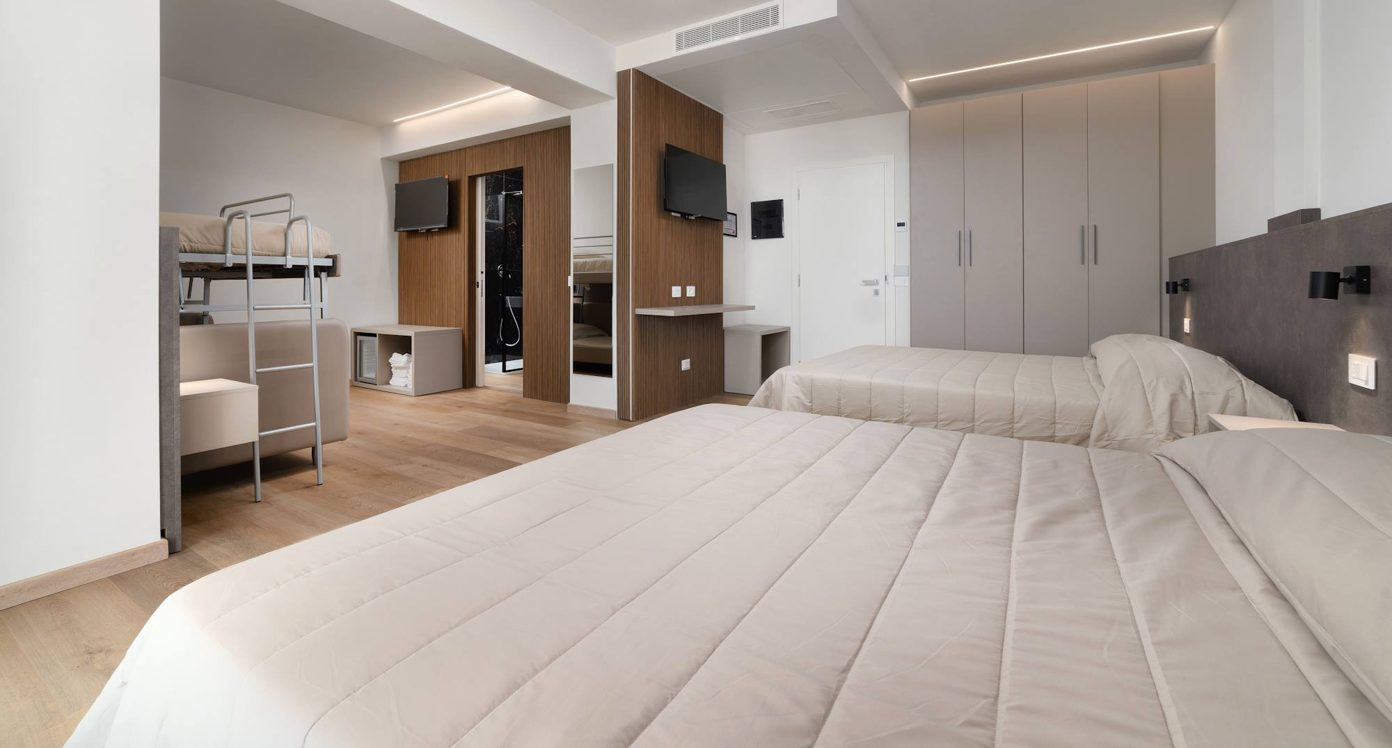 media.CFH_Village_Riccione_camere_Family_XL_1