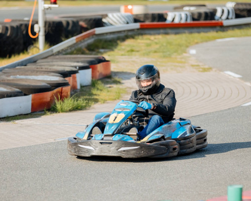 media.Club_Family_Hotel_Riccione_Village_eventi_pista_go_kart_autodromo_misano_3