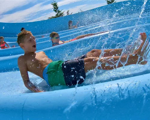 media.Acquascivoli_morbidi_multipista_al_Parco_Acquatico_Atlantica_Cesenatico_biglietti_ingresso_gratuiti_Vacanze_Club_Family_Hotel