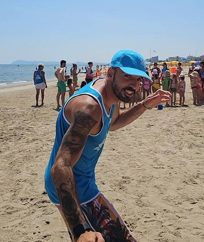 media.gallery_animazione_spiaggia_cfh_village_riccione